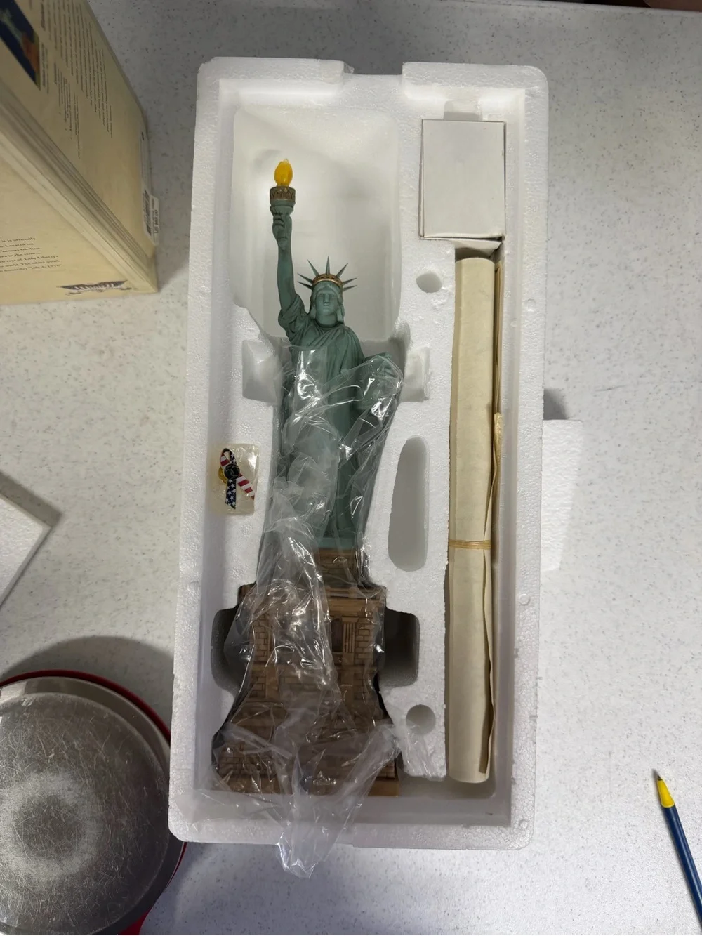 Dept. 56 American Pride Statue of Liberty #57708 Light Up Model NEW Original Box